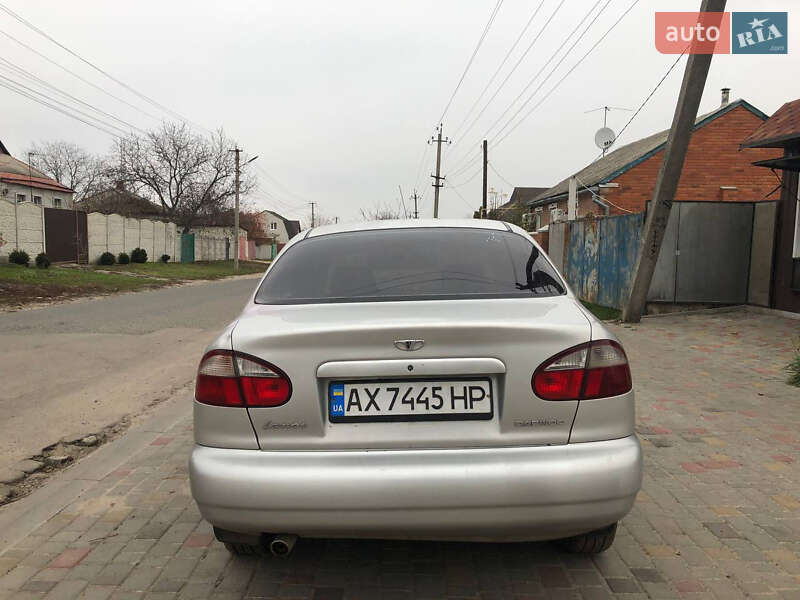 Седан Daewoo Lanos 2004 в Харькове