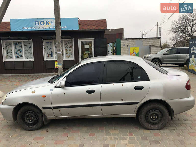 Седан Daewoo Lanos 2004 в Харькове