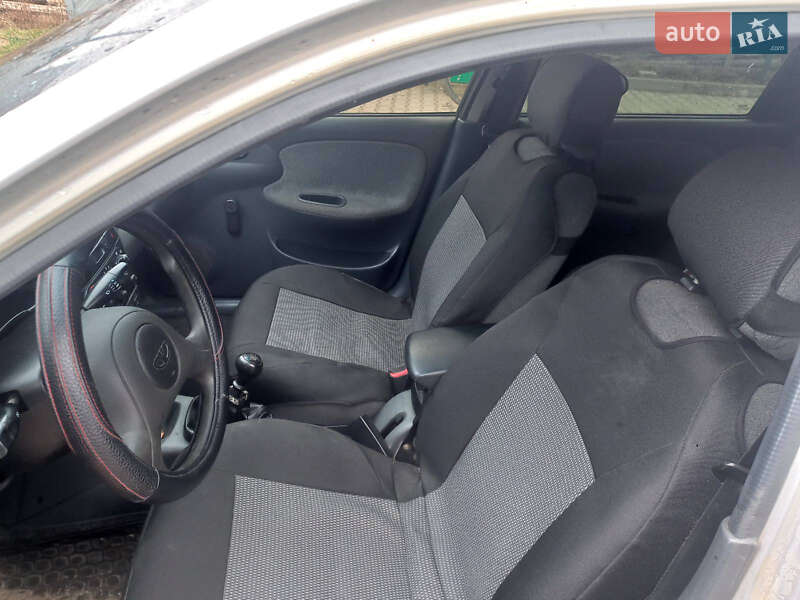 Седан Daewoo Lanos 2007 в Сторожинце