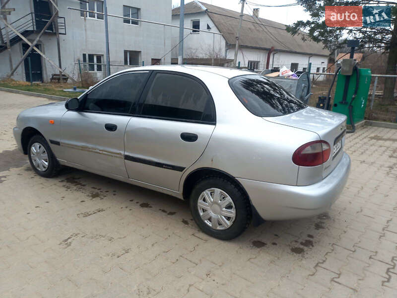 Седан Daewoo Lanos 2007 в Сторожинце