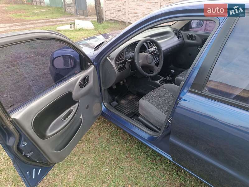 Седан Daewoo Lanos 2006 в Глобиному