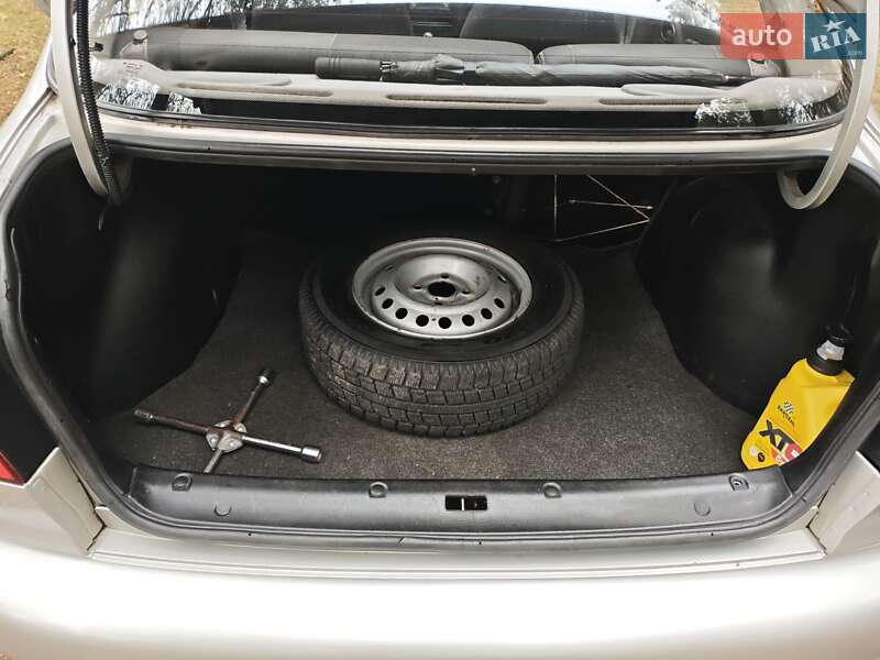 Седан Daewoo Lanos 2003 в Каменском