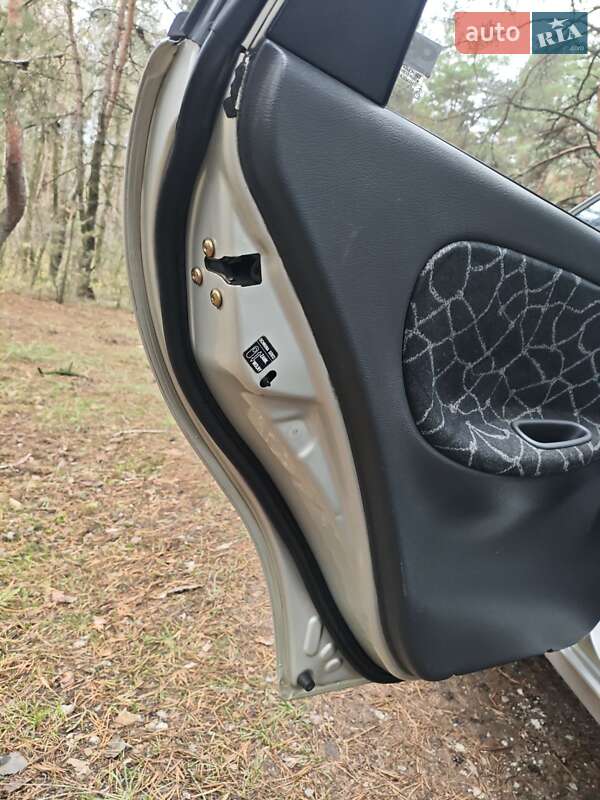 Седан Daewoo Lanos 2003 в Каменском