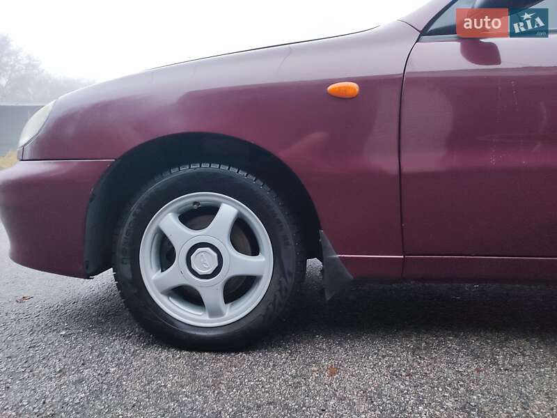 Седан Daewoo Lanos 2005 в Запоріжжі