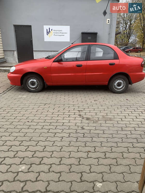 Седан Daewoo Lanos 2008 в Винниках