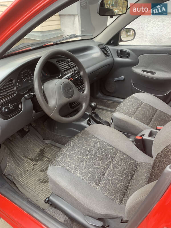 Седан Daewoo Lanos 2008 в Винниках