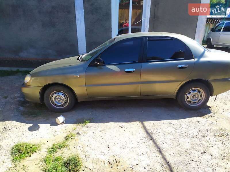 Седан Daewoo Lanos 2007 в Сторожинце