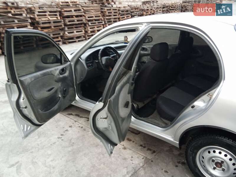 Седан Daewoo Lanos 2005 в Днепре фото 13 Седан Daewoo Lanos 2005 в Днепре