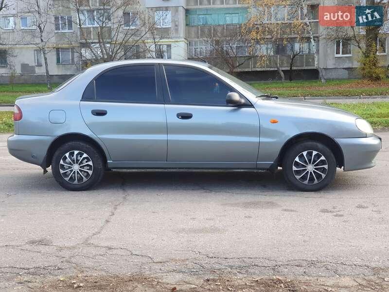 Седан Daewoo Lanos 2008 в Кременчуці