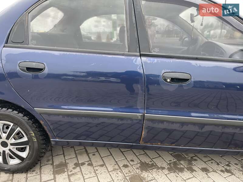 Седан Daewoo Lanos 2005 в Мурованих Курилівцях