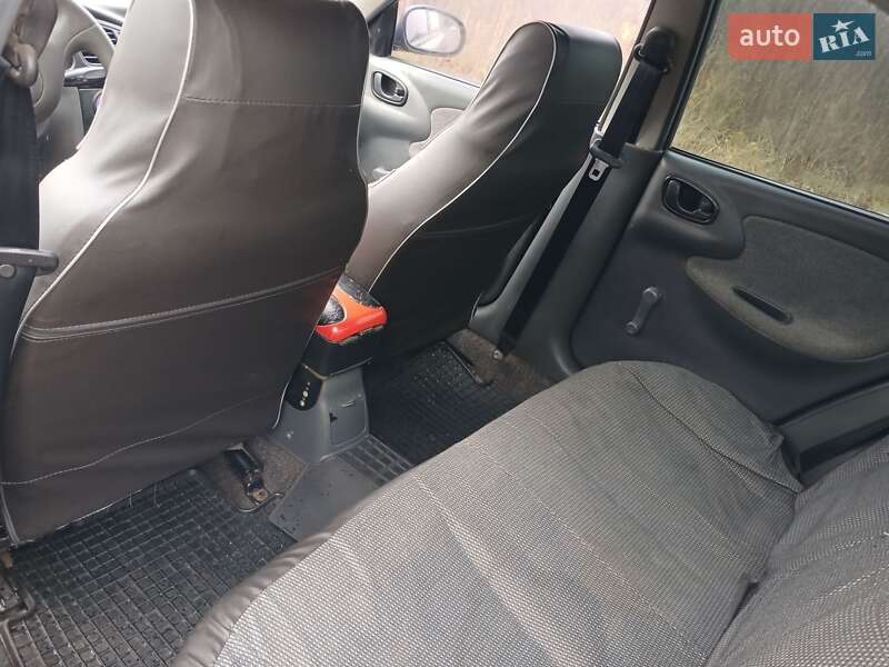 Седан Daewoo Lanos 2007 в Ужгороде