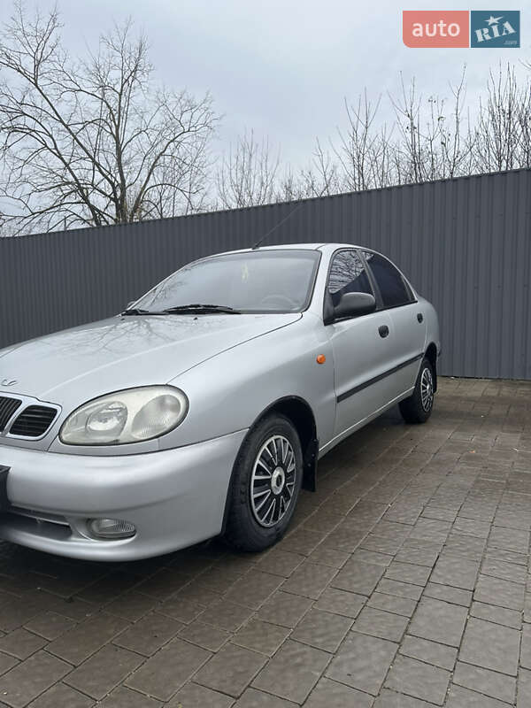 Седан Daewoo Lanos 2004 в Тернополе