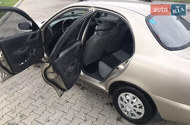 Седан Daewoo Lanos 2004 в Шумске