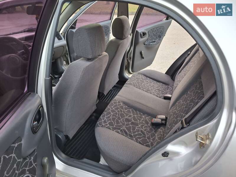 Седан Daewoo Lanos 2003 в Полтаві фото 26 Седан Daewoo Lanos 2003 в Полтаві