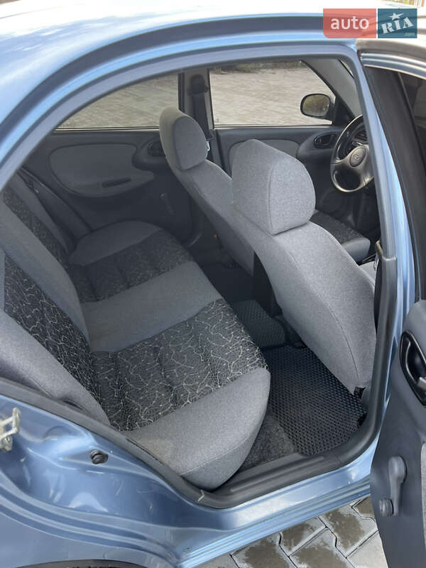 Седан Daewoo Lanos 2008 в Полтаві