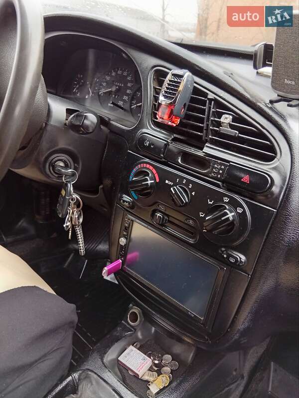 Хэтчбек Daewoo Lanos 2005 в Ивано-Франковске