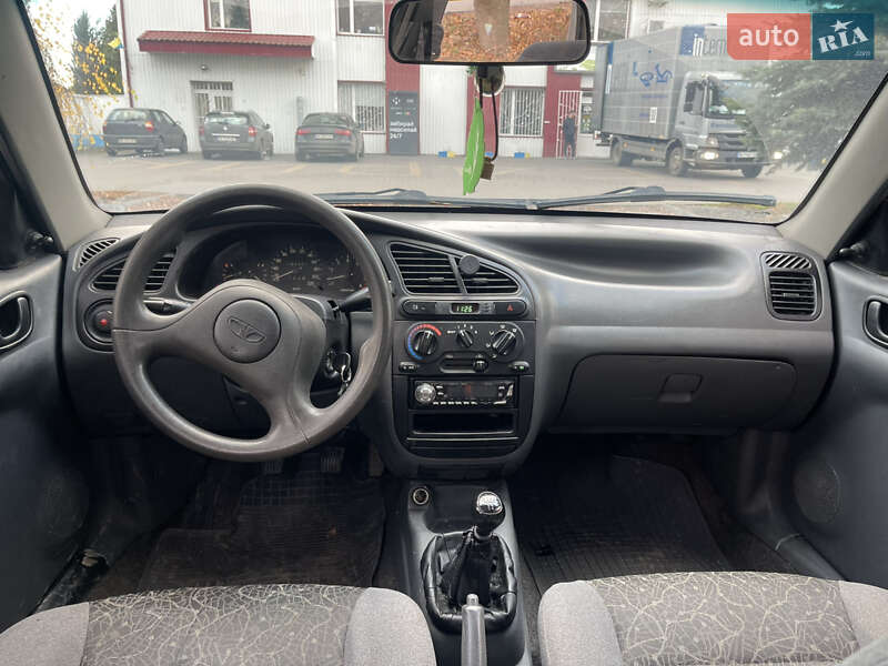 Седан Daewoo Lanos 2008 в Рівному