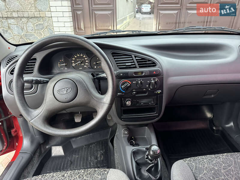 Седан Daewoo Lanos 2008 в Краснограде