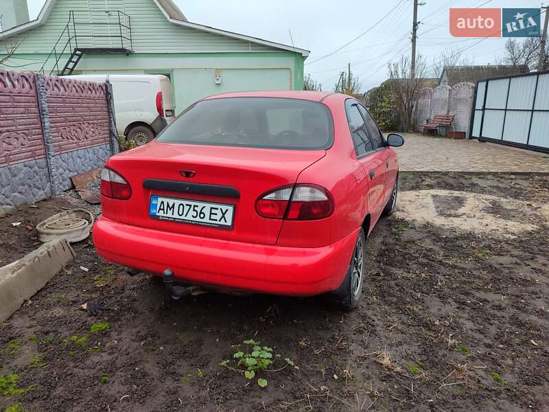 Седан Daewoo Lanos 2008 в Ружине