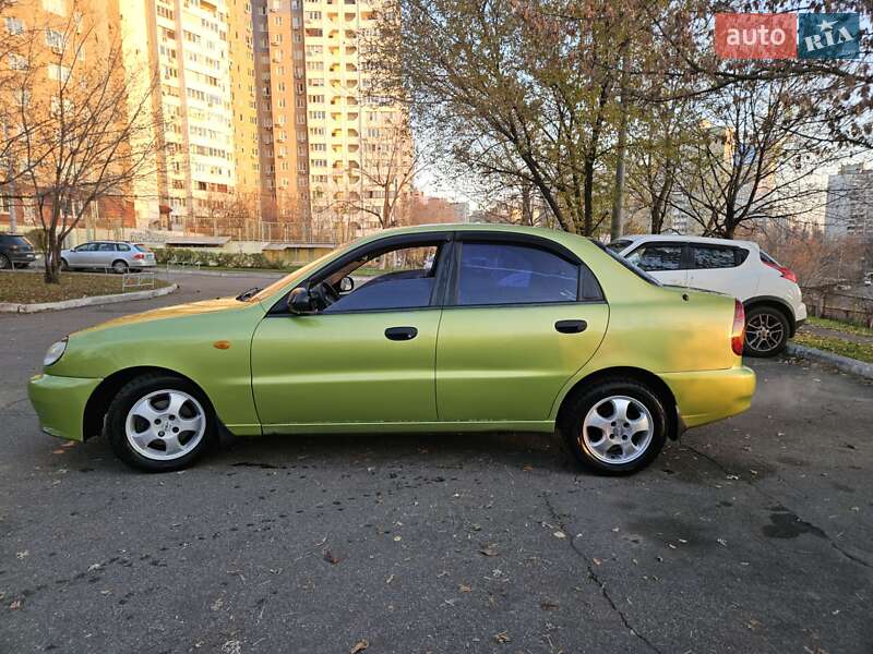 Седан Daewoo Lanos 2003 в Киеве