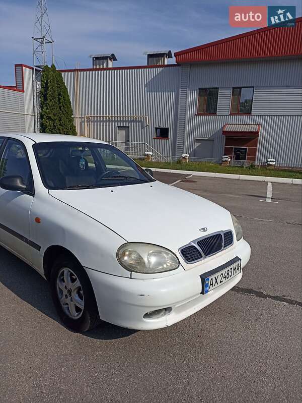 Хетчбек Daewoo Lanos 1998 в Харкові