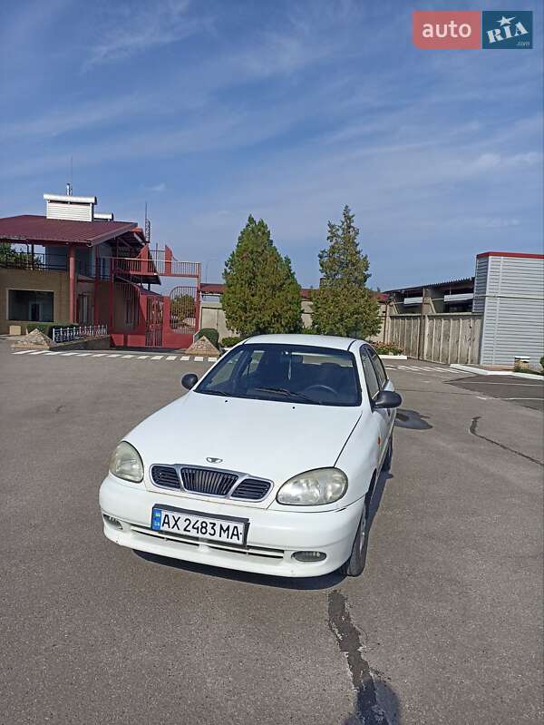 Хетчбек Daewoo Lanos 1998 в Харкові
