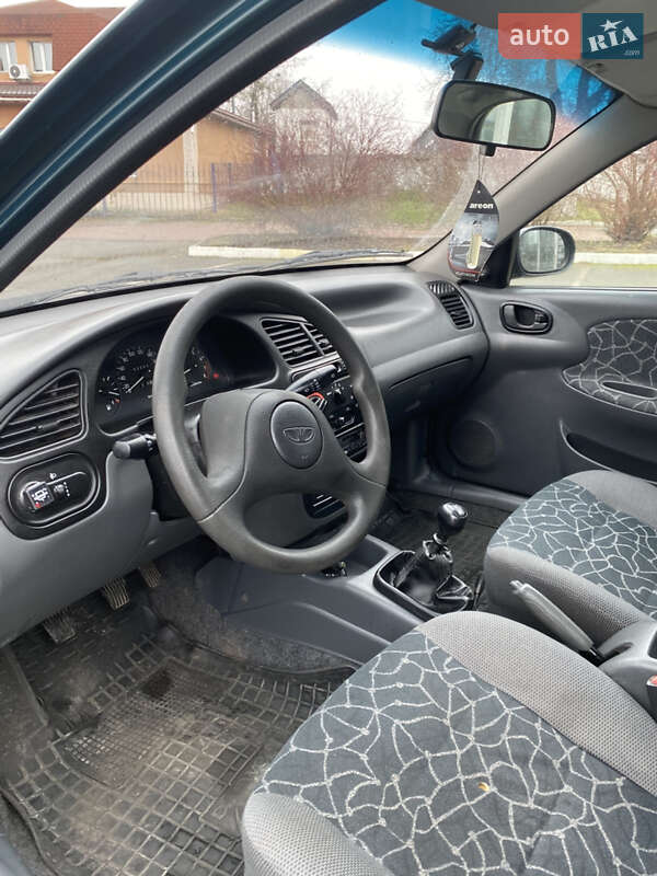 Седан Daewoo Lanos 2003 в Киеве