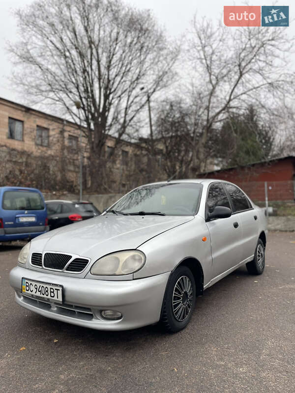 Седан Daewoo Lanos 2008 в Ровно