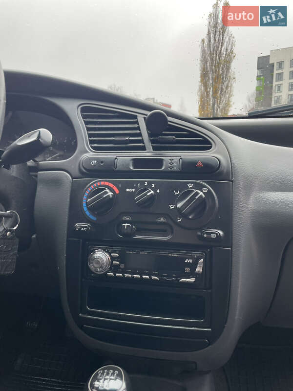 Седан Daewoo Lanos 2008 в Ровно