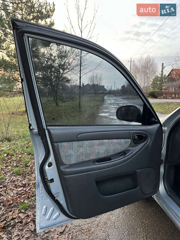 Седан Daewoo Lanos 2005 в Полтаве