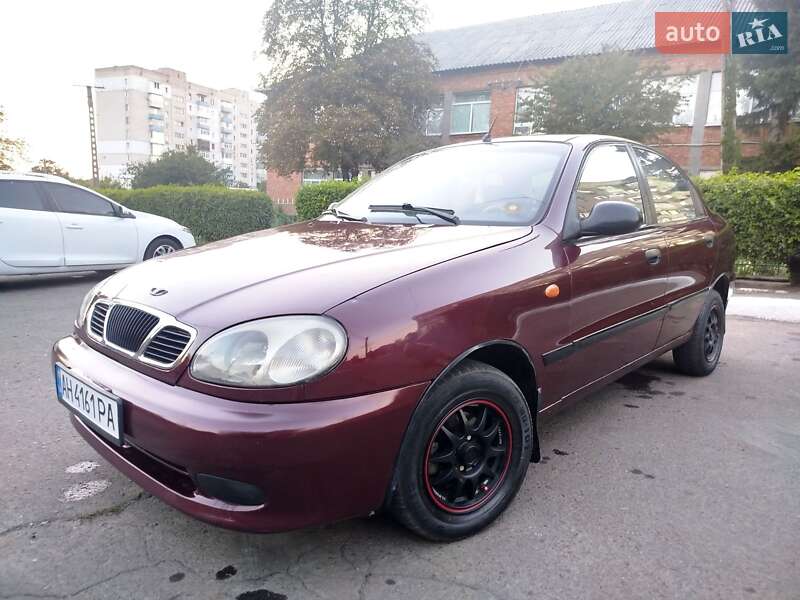 Седан Daewoo Lanos 2009 в Первомайске