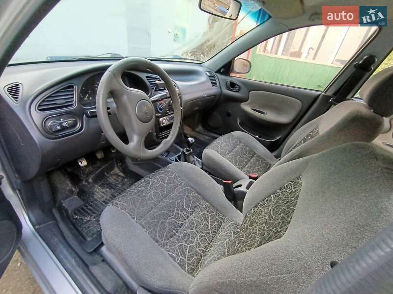 Седан Daewoo Lanos 2006 в Синельниковому