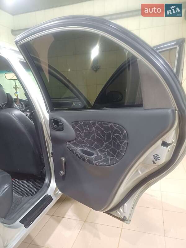 Седан Daewoo Lanos 2003 в Макарові