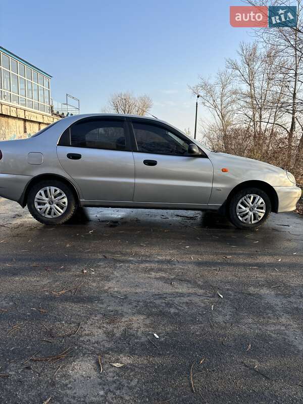 Седан Daewoo Lanos 2006 в Дніпрі