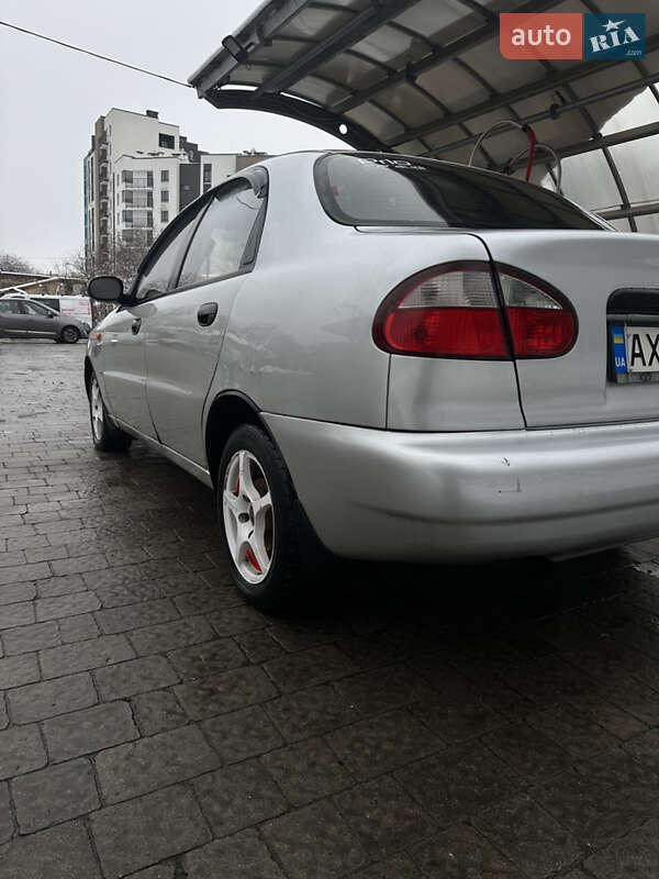 Седан Daewoo Lanos 2005 в Львове