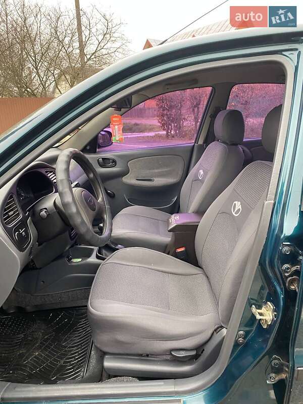 Седан Daewoo Lanos 2005 в Івано-Франківську