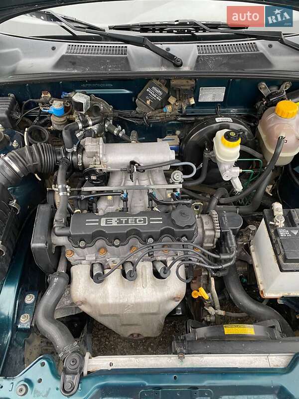 Седан Daewoo Lanos 2005 в Івано-Франківську