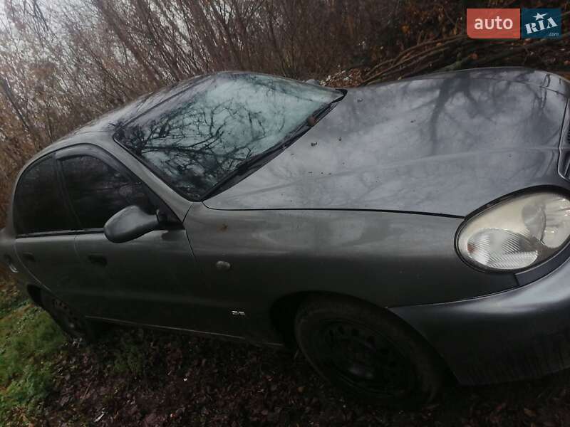 Седан Daewoo Lanos 2002 в Днепре