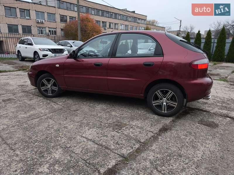 Хэтчбек Daewoo Lanos 2003 в Александрие