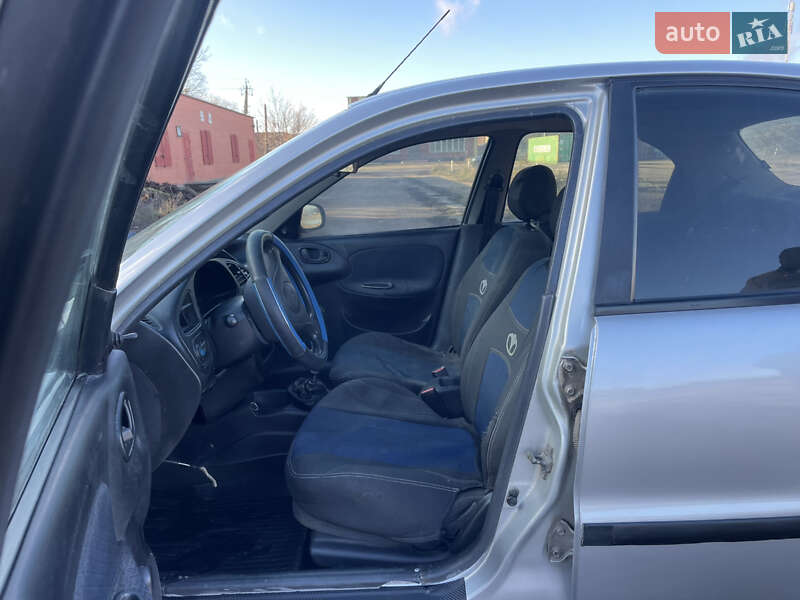 Седан Daewoo Lanos 2006 в Прилуках