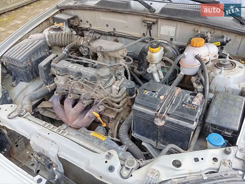 Седан Daewoo Lanos 2005 в Бурштині