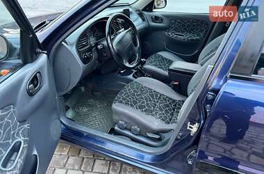 Седан Daewoo Lanos 2004 в Полонном