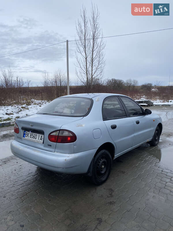 Седан Daewoo Lanos 2003 в Львове