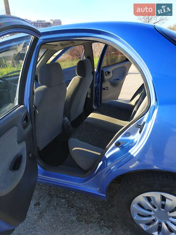 Седан Daewoo Lanos 2007 в Запоріжжі