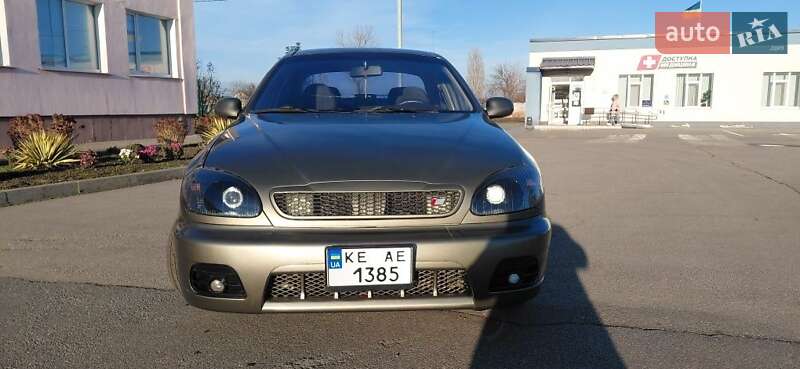 Седан Daewoo Lanos 2002 в Днепре