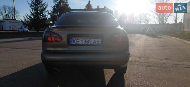 Седан Daewoo Lanos 2002 в Днепре