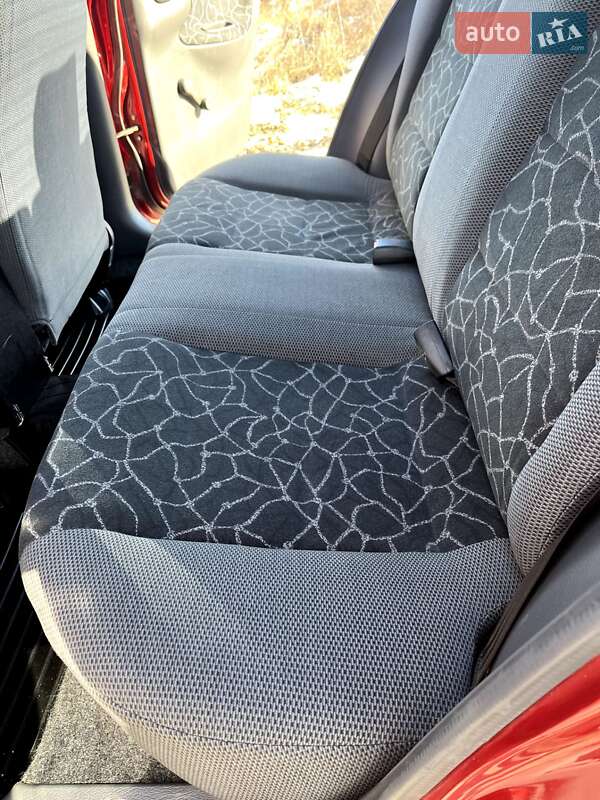 Седан Daewoo Lanos 2003 в Черкассах