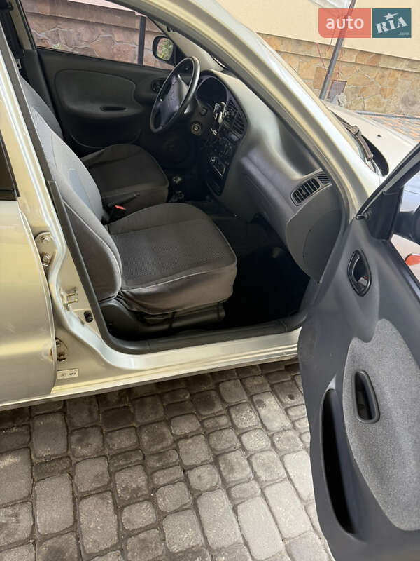 Седан Daewoo Lanos 2007 в Чернігові