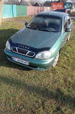 Седан Daewoo Lanos 2008 в Краснограді