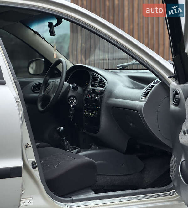 Седан Daewoo Lanos 2005 в Днепре